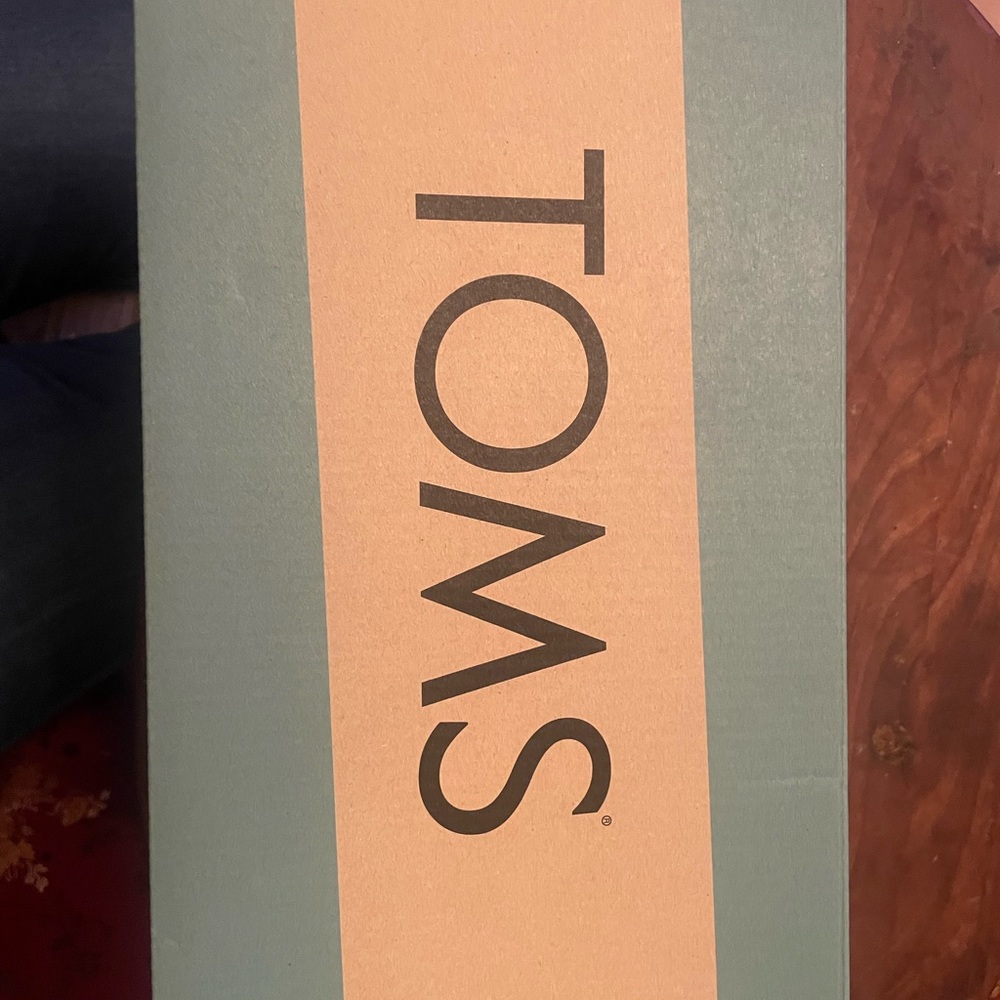 TOMS Home Accent in Blue and Tan